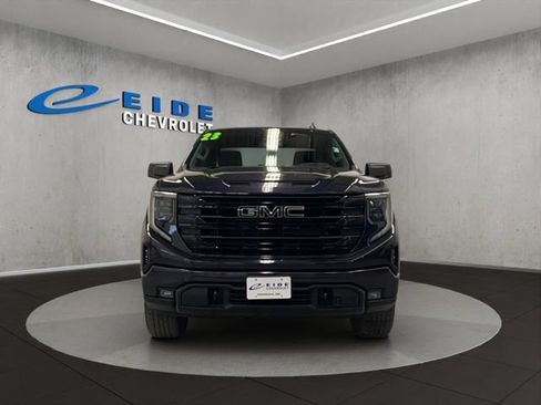 Used 2023 GMC Sierra 1500 Elevation AWD/4WD image 9