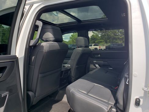 Used 2024 Toyota Tundra Platinum AWD/4WD image 33