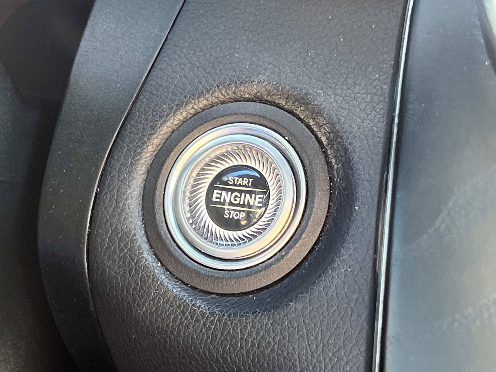 Certified 2022 Mercedes-Benz GLC 300 4MATIC image 38