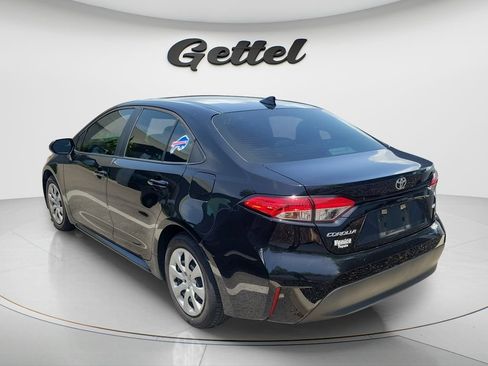 Used 2023 Toyota Corolla LE FWD image 4