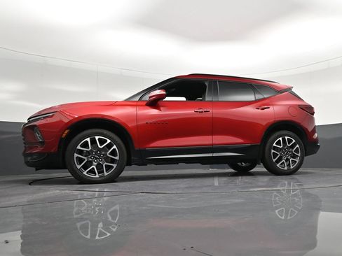 Used 2024 Chevrolet Blazer RS FWD image 37