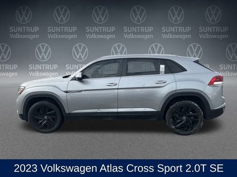 Used 2023 Volkswagen Atlas Cross Sport SE image 2