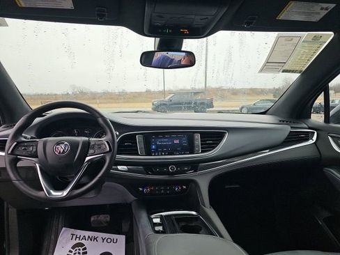 Used 2024 Buick Enclave Essence image 16