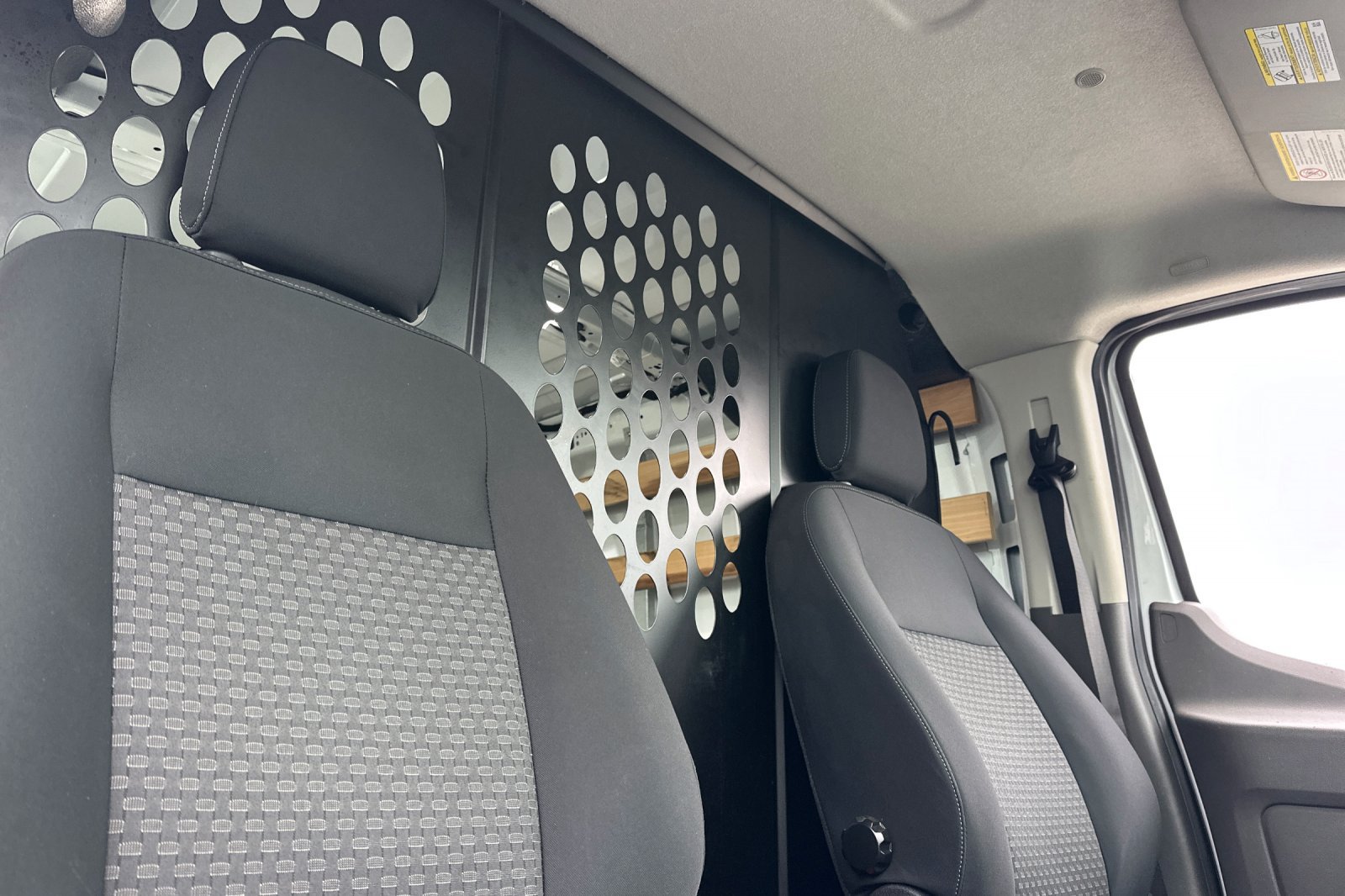 Used 2025 Ford Transit 250 Low Roof w/ Exterior Upgrade Package RWD image 15