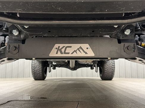 Used 2025 Toyota Tundra Platinum AWD/4WD image 15
