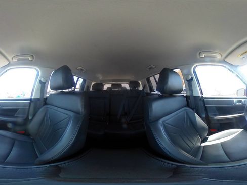 Used 2025 Hyundai Santa Fe SEL FWD image 45