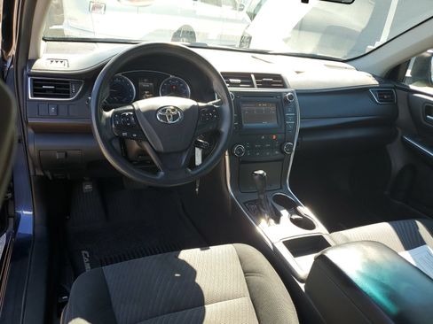 Used 2016 Toyota Camry LE FWD image 10