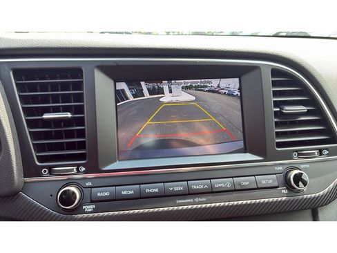 Used 2017 Hyundai Elantra Sport FWD image 22