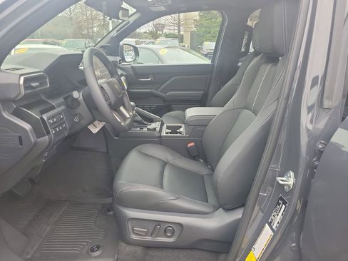 Certified 2025 Toyota 4Runner Limited image 15