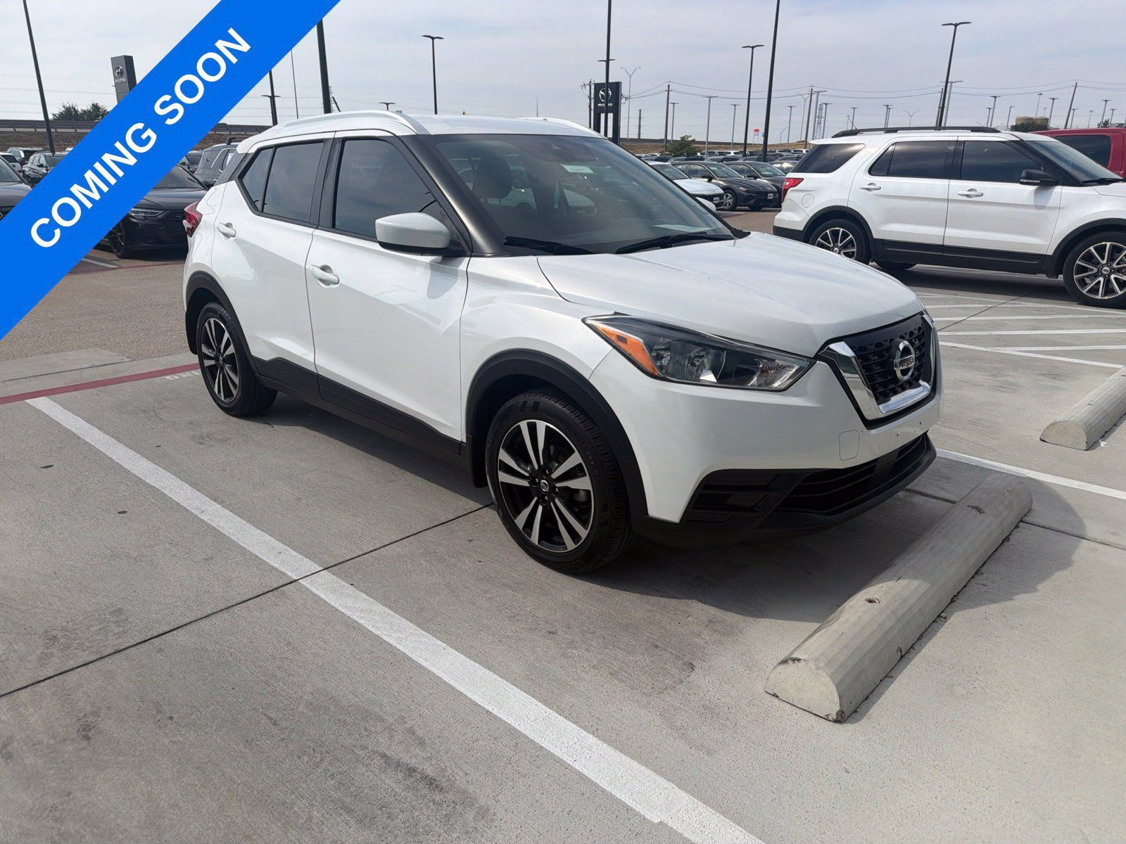 Used 2020 Nissan Kicks SV FWD image 4