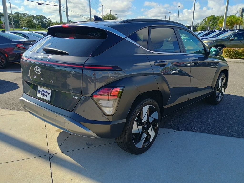 Used 2025 Hyundai Kona Limited FWD image 5