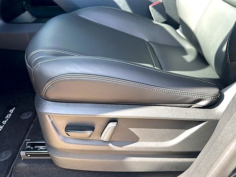 New 2026 Nissan Armada SV image 12