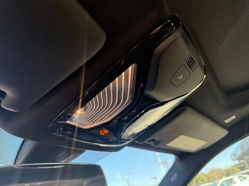 Used 2023 BMW 430i Coupe w/ Premium Package image 24