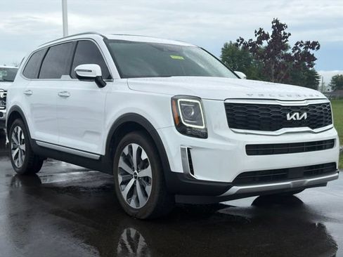 Used 2022 Kia Telluride S AWD/4WD image 1