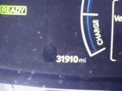 Used 2025 Toyota Camry LE image 9