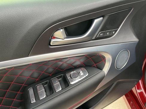 Used 2025 Genesis G70 3.3T Advanced w/ Sport Prestige Package image 12