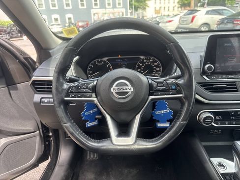 Used 2019 Nissan Altima 2.5 SV AWD/4WD image 11