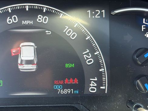 Used 2022 Toyota RAV4 Limited w/ Limited Grade Weather Package AWD/4WD image 16