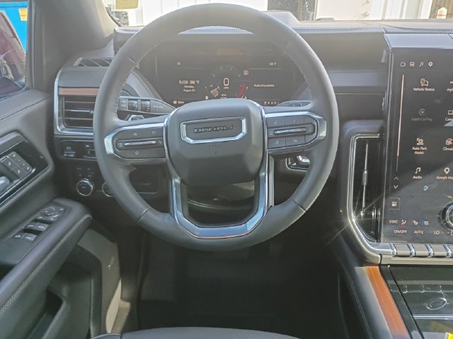Used 2026 GMC Yukon XL Denali AWD/4WD image 13