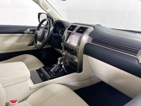 Used 2021 Lexus GX 460 Premium w/ Premium Package AWD/4WD image 30