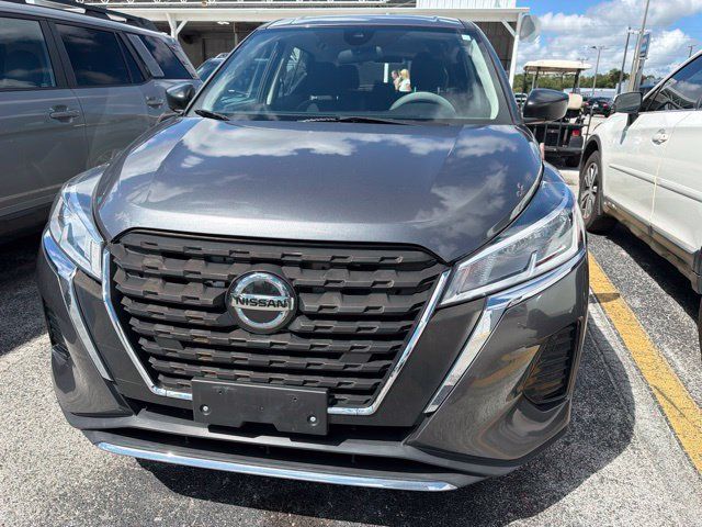 Used 2021 Nissan Kicks S FWD image 5