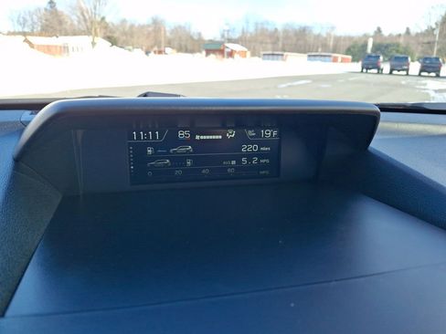 Used 2023 Subaru Forester Premium image 18