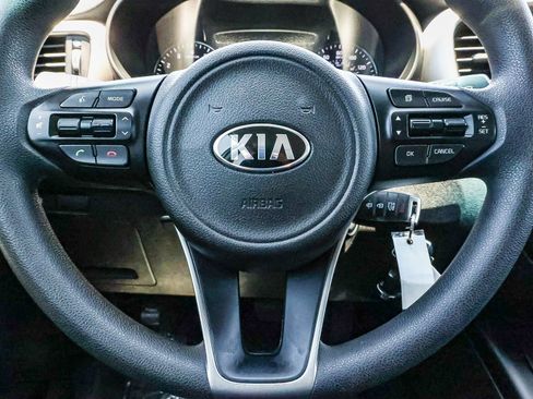 Used 2018 Kia Sorento L FWD image 25