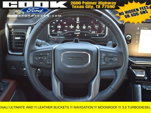 Used 2025 GMC Sierra 1500 Denali Ultimate image 8