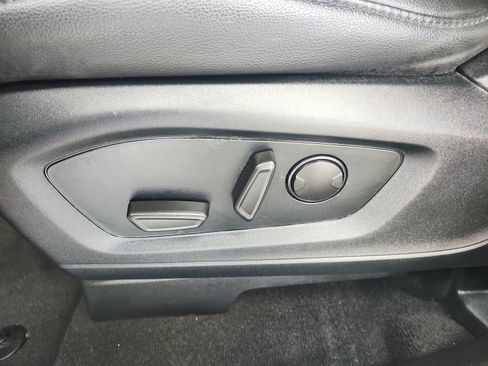 Used 2023 Ford Explorer Limited image 20