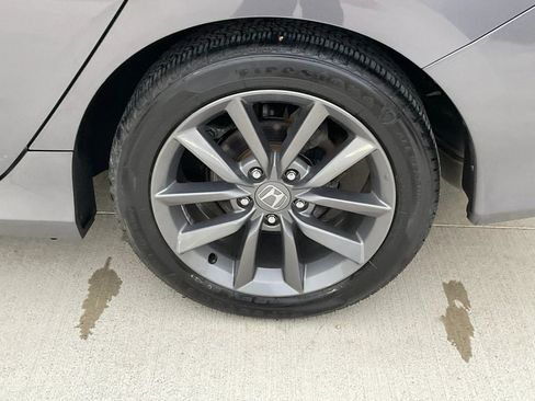 Used 2019 Honda Civic EX-L image 29