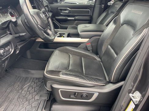 Used 2019 RAM 1500 Laramie w/ Sport Appearance Package image 10