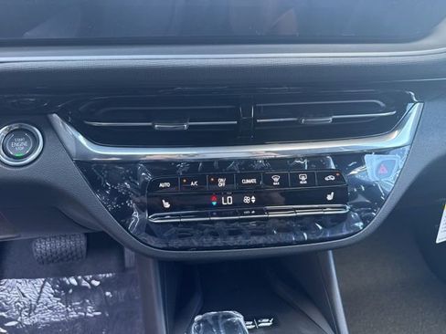 New 2025 Buick Envista Avenir image 19