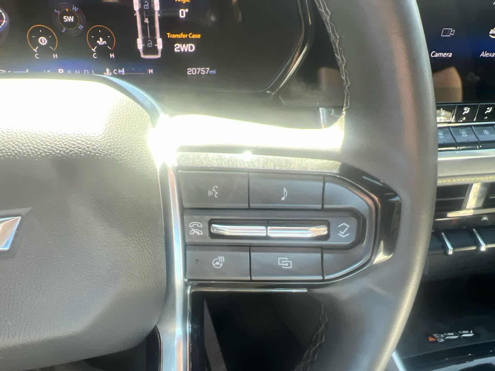 Used 2024 Chevrolet Colorado ZR2 w/ ZR2 Convenience Package III AWD/4WD image 17