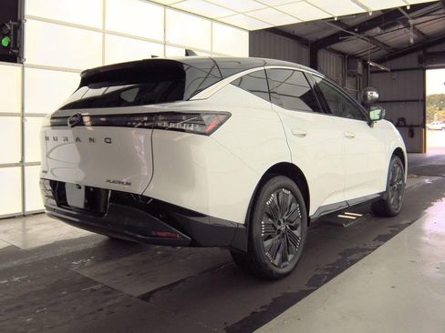 Certified 2026 Nissan Murano Platinum w/ Technology Package AWD/4WD image 3