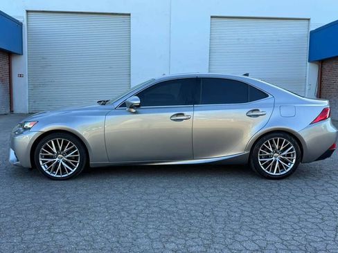 Used 2015 Lexus IS 250 w/ Navigation System Package RWD image 7