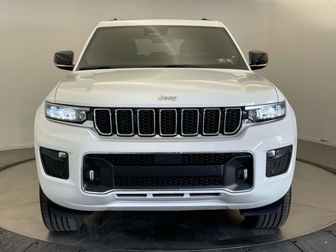 Used 2025 Jeep Grand Cherokee Overland AWD/4WD image 8