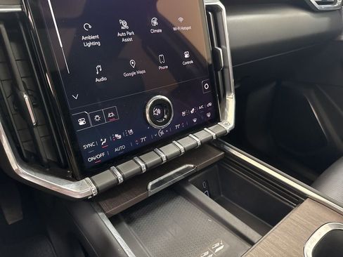 Used 2024 GMC Acadia Denali w/ Super Cruise Package image 21