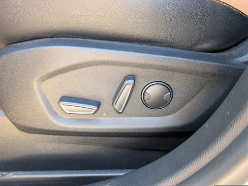 Used 2024 Ford Edge Titanium w/ Titanium Elite Package image 16