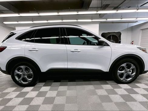 Used 2025 Ford Escape ST-Line w/ Equipment Group 301A FWD image 15