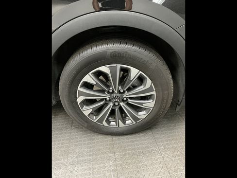Used 2024 Buick Envision Preferred AWD/4WD image 40
