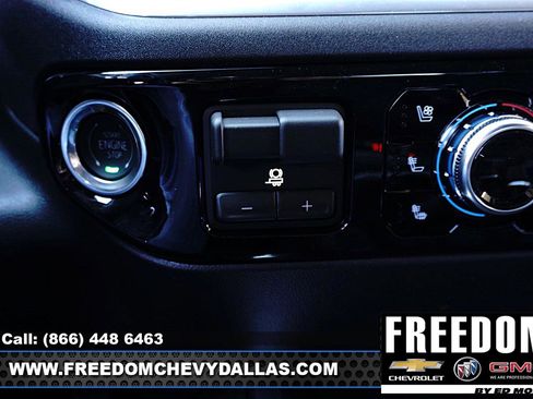 New 2026 GMC Sierra 1500 SLT image 19