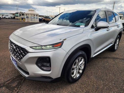 Used 2019 Hyundai Santa Fe SE FWD image 3