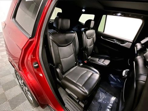 Used 2023 Cadillac XT6 Sport w/ Technology Package image 23