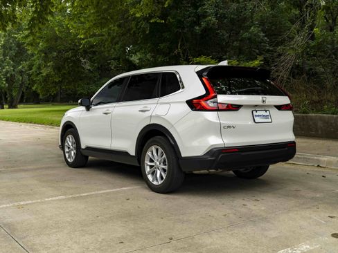 Used 2024 Honda CR-V EX image 7
