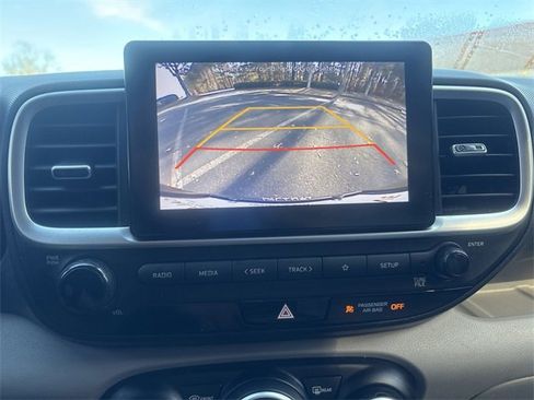 Used 2022 Hyundai Venue SEL w/ Cargo Package image 27