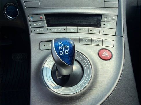 Used 2012 Toyota Prius Two FWD image 18