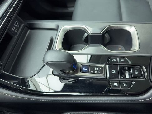 Used 2024 Lexus NX 250 250 NAV,CAM,SUNROOF,HTD STS,BL w/ Cold Area Package image 28