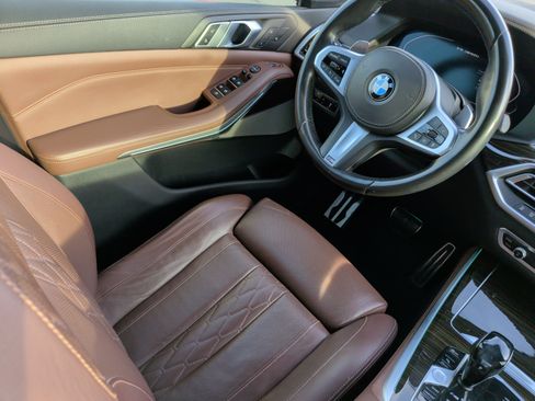 Used 2021 BMW X5 M50i w/ Premium Package image 34