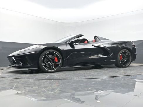 Used 2021 Chevrolet Corvette Stingray Premium Conv w/ Z51 Performance Package RWD image 38