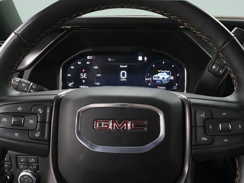 Used 2025 GMC Sierra 2500 AT4 w/ AT4 Premium Plus Package AWD/4WD image 15